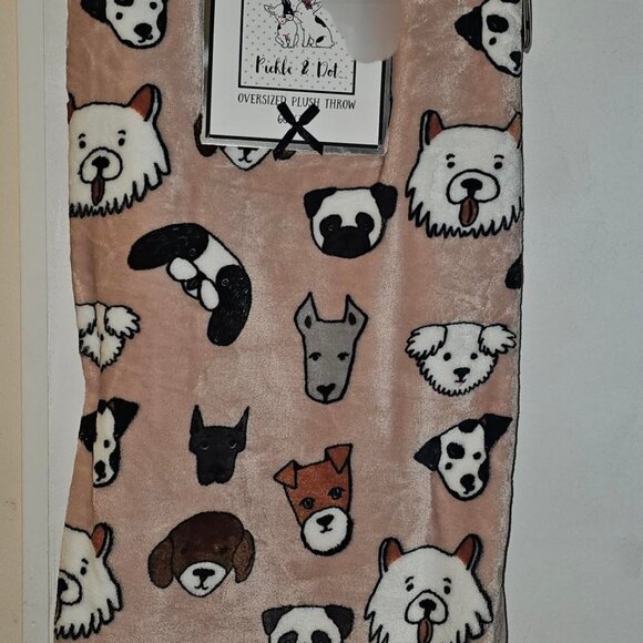 SOLD OUT NEW!!! Pickle and Dot blanket - Picture 5 of 5